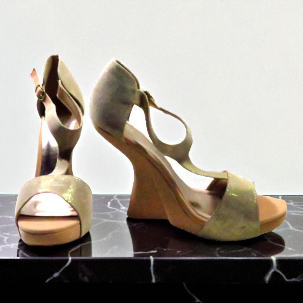 Peach Velvet & Gold Heel-Less Sandals